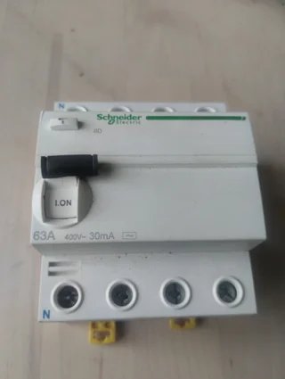 Diferencial Tetrapolar Schneider Electric 63A