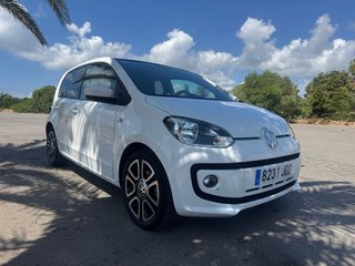 Volkswagen up! 2015