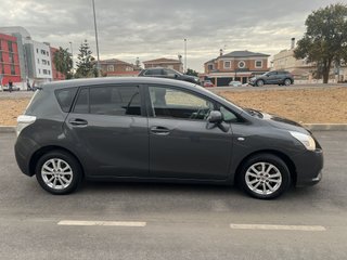 Toyota Verso 2011