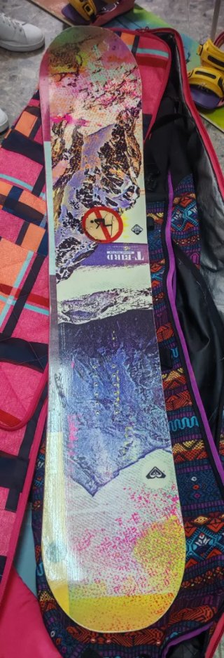 Tablas de Snowboard Bataleon , Roxy T.Bird, Bueton