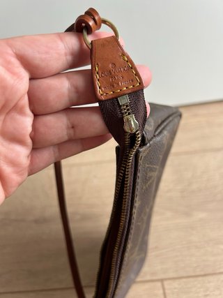 Louis Vuitton Pochette Vintage Marrón