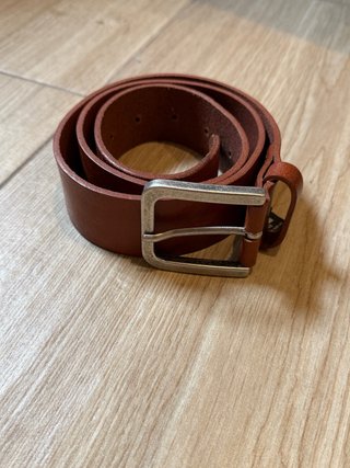 Cinturón de cuero marrón Zara