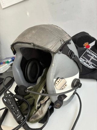 Casco Piloto HGU-55 Auriculares Bose A20 bluetooth