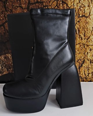 Botines negros plataforma MIA Shoes