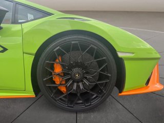 LAMBORGHINI HUARACAN STO 5.2 EVO 640CV RWD