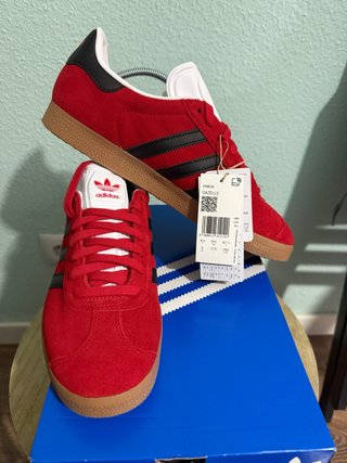 Zapatillas adidas Gazelle Rojas