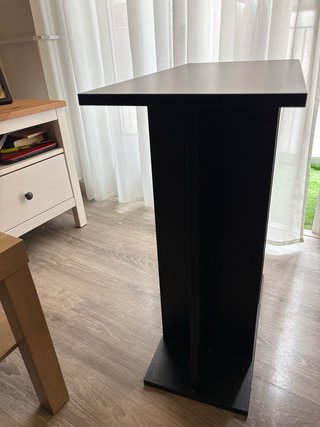 Mueble de acuario hasta 130 litros.