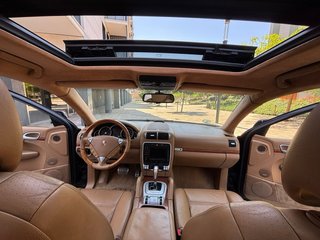Porsche Cayenne 2011