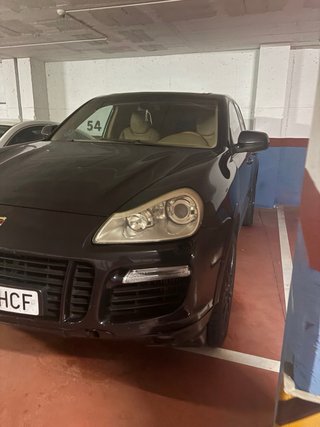 Porsche Cayenne 2011