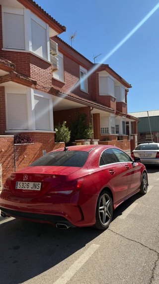 Mercedes CLA 220d AMG Line automático · Garantía