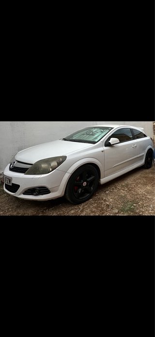 Opel Astra gtc 2009