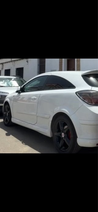 Opel Astra gtc 2009