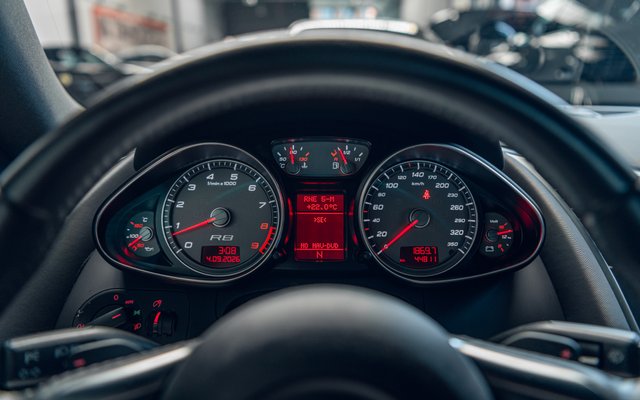 Audi R8 4.2 FSI V8 quattro 309 kW (420 CV) R troni