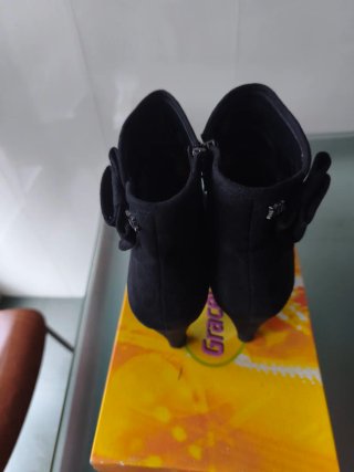 Botines Xti Mujer Talla 38 Negros