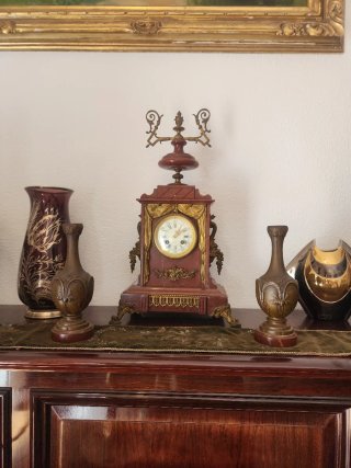 Reloj de Sobremesa Francés de Mármol Rojo