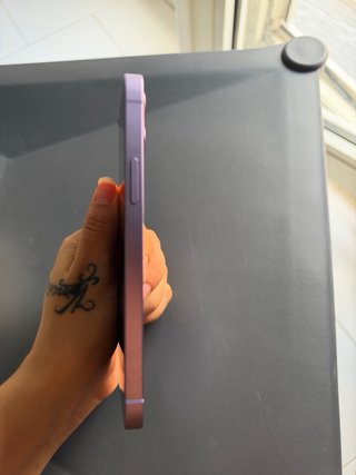 iPhone 12 morado Sin Rasguños