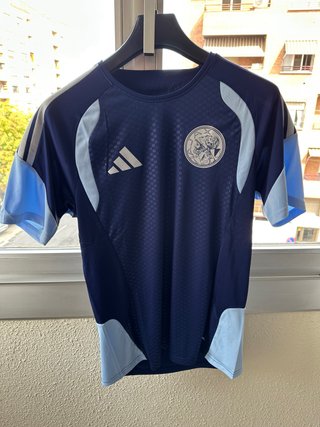 Camiseta Ajax y Bufanda