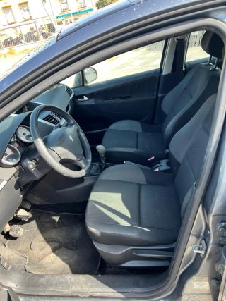 Peugeot 207 2011