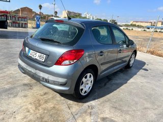 Peugeot 207 2011