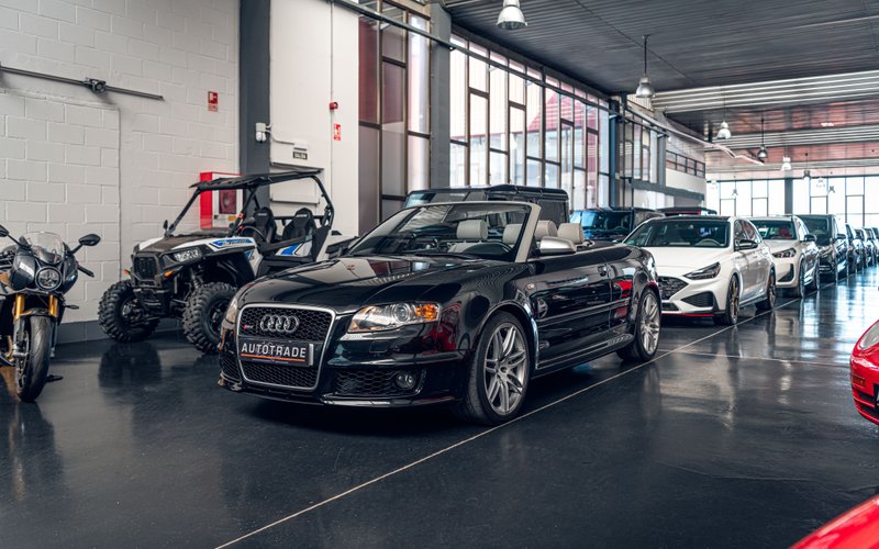 Audi RS4 2006