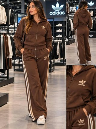 Chándal Adidas Negro con Detalles Dorados