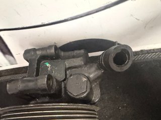 Bomba de Dirección Ford Mondeo X84E3A733AC