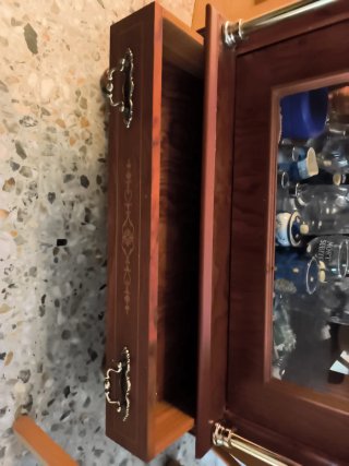 Cómodas de madera clásica