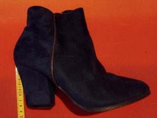 Botines de ante azul