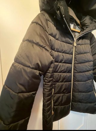 Cazadora Enrico Coveri Negra Talla M/L Como nueva.