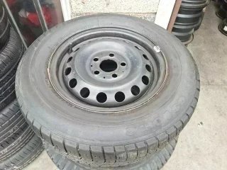 Mercedes Vito 215 65 R15 - Rueda de repuesto