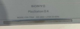 Sony PlayStation 4 (PS4)  bianca