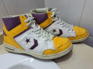 Zapatillas piel caña alta Converse Amarillas y Mor