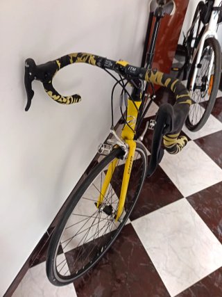Bicicleta de Carretera Giant OCR Edición ONCE