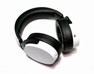 Auriculares Gaming NZXT Relay DTS con micrófono