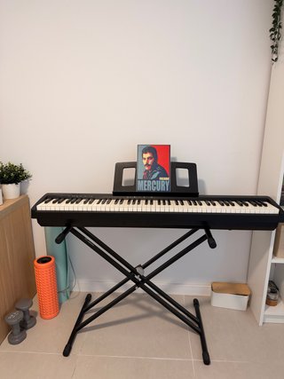 Piano Roland