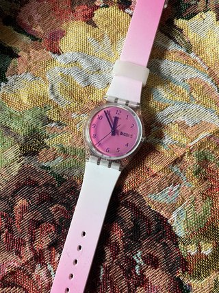 Reloj Swatch AG 2019 Daydate Rosa Degradado
