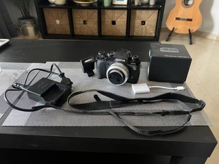 Cámara Fujifilm X-T1 con accesorios