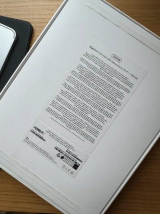 iPad Pro 12.9 M2 256GB 5G + Accesorios