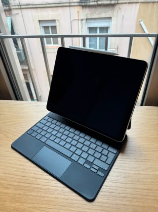 iPad Pro 12.9 M2 256GB 5G + Accesorios