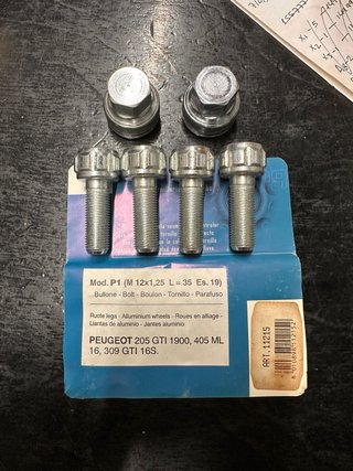 Tornillería Antirrobo m12x1,25