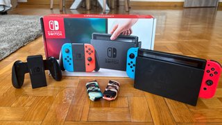 Nintendo Switch con Juegos y Funda