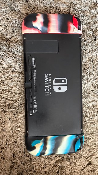 Nintendo Switch con Juegos y Funda