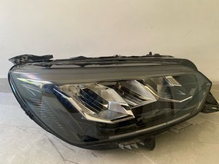 Faro Izquierdo Peugeot 2008 (2023+)