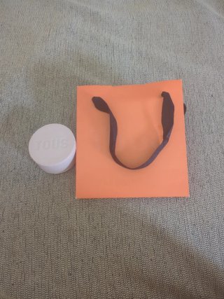 Bolsita y caja Tous