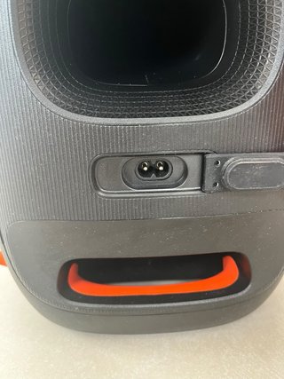 Altavoz JBL PartyBox 110