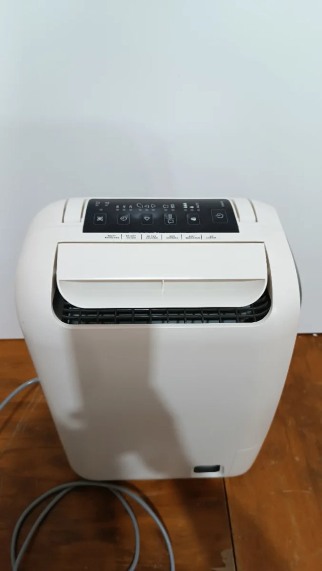 Deumidificatore DeLonghi AriaDry Light W5J5196