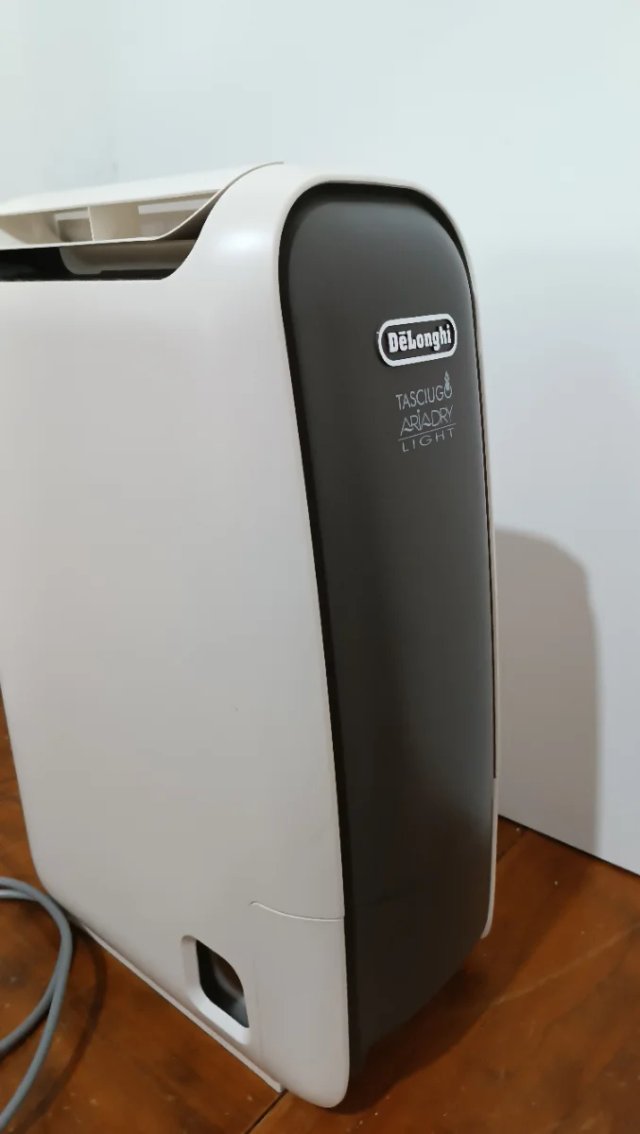 Deumidificatore DeLonghi AriaDry Light W5J5196