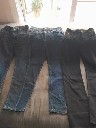 3 Pantalones Vaqueros Talla XS marca jocavi y otra