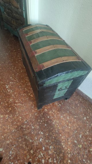 Baúl antiguo restaurado