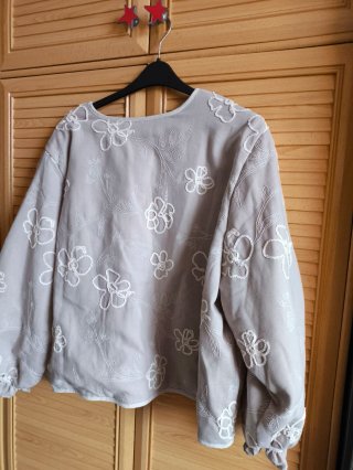 Chaqueta M&S Mode beige bordada talla 54
